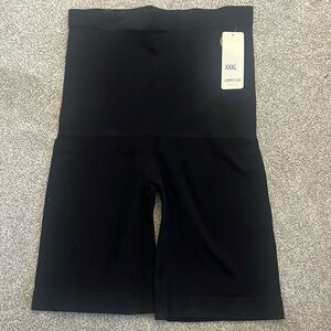 Empetur NWT High Waisted Black shaper Short XXXL